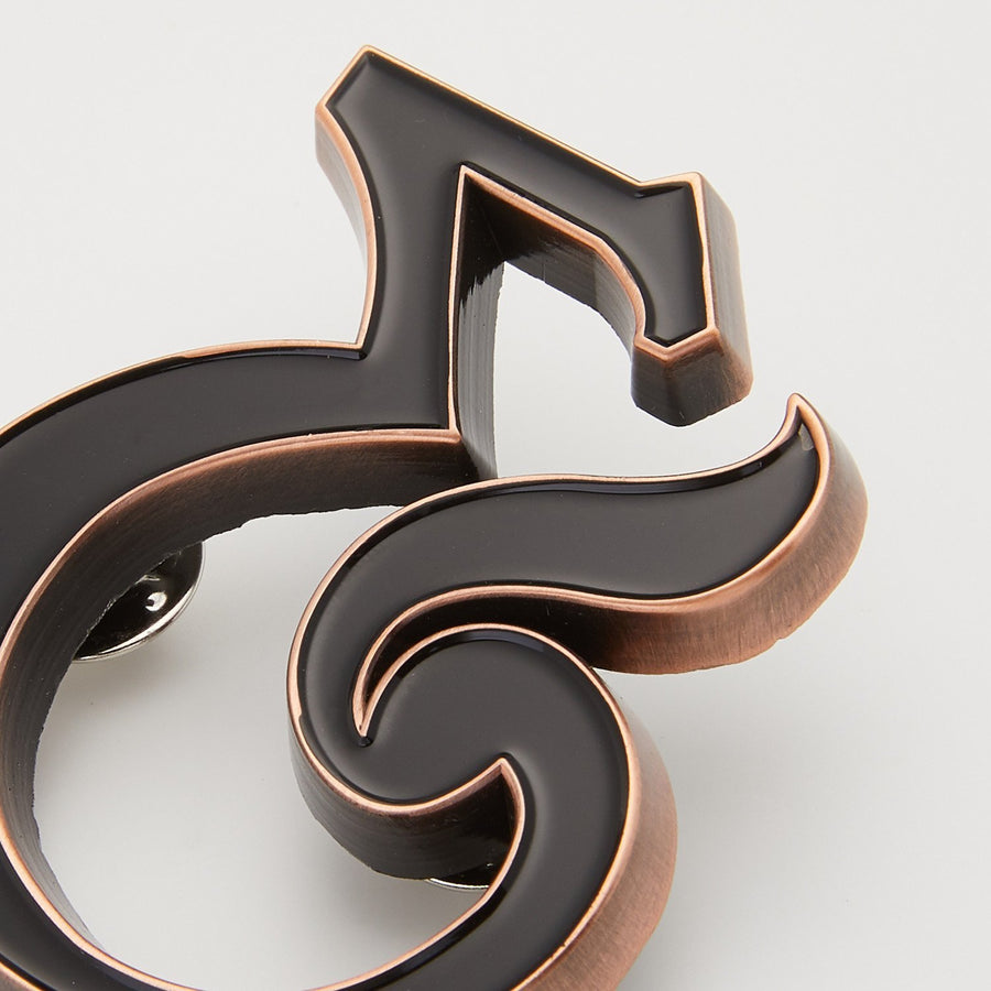 Ainsley Ampersand Lapel Pin (onyx)