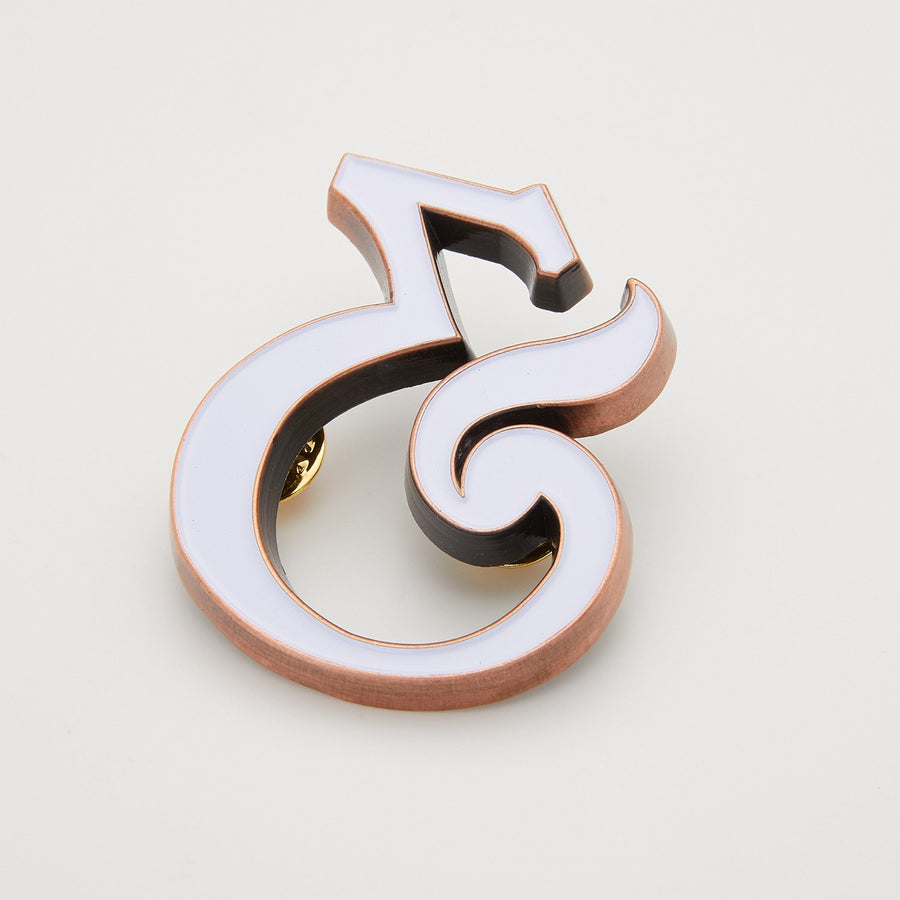 Ainsley Ampersand Lapel Pin (ivory)